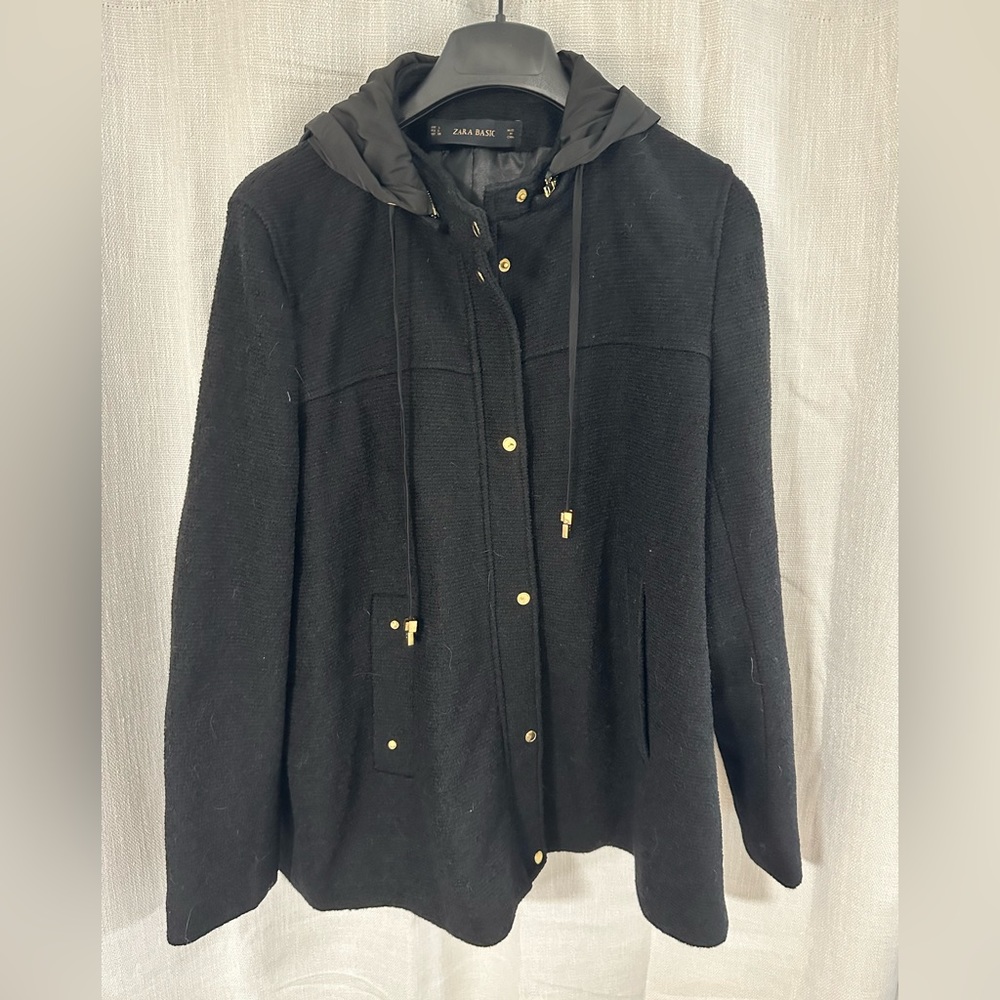Zara wool blend black jacket with gold details. Size L. Never worn.